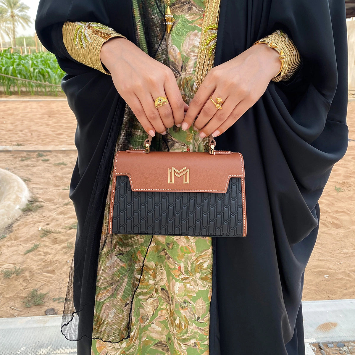 Hessa Handbag / Black & Tan