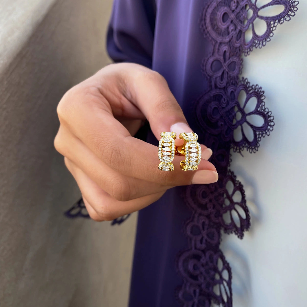 Fyne / Hoop Earrings Gold