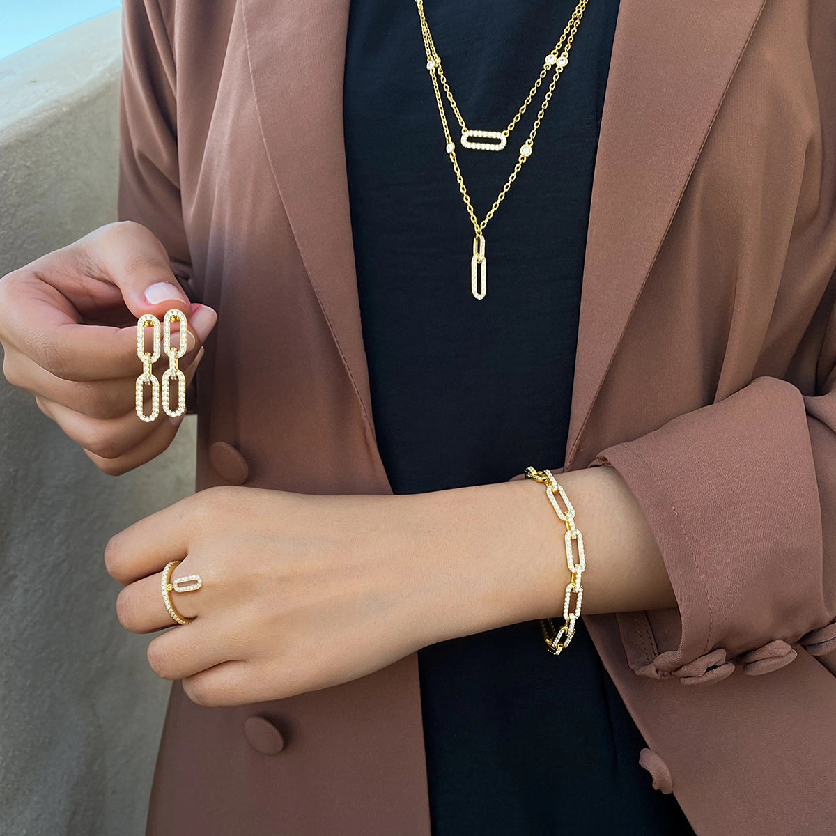 لينكس/ خاتم باللون الذهبي بتصميم ثنائي