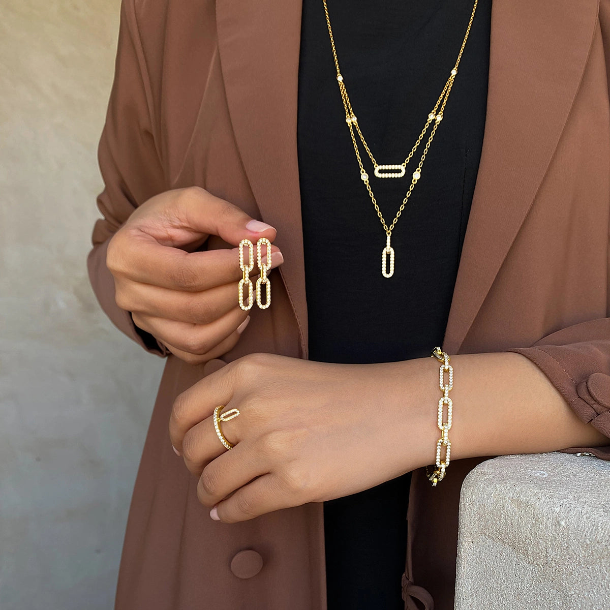 لينكس/ خاتم باللون الذهبي بتصميم ثنائي