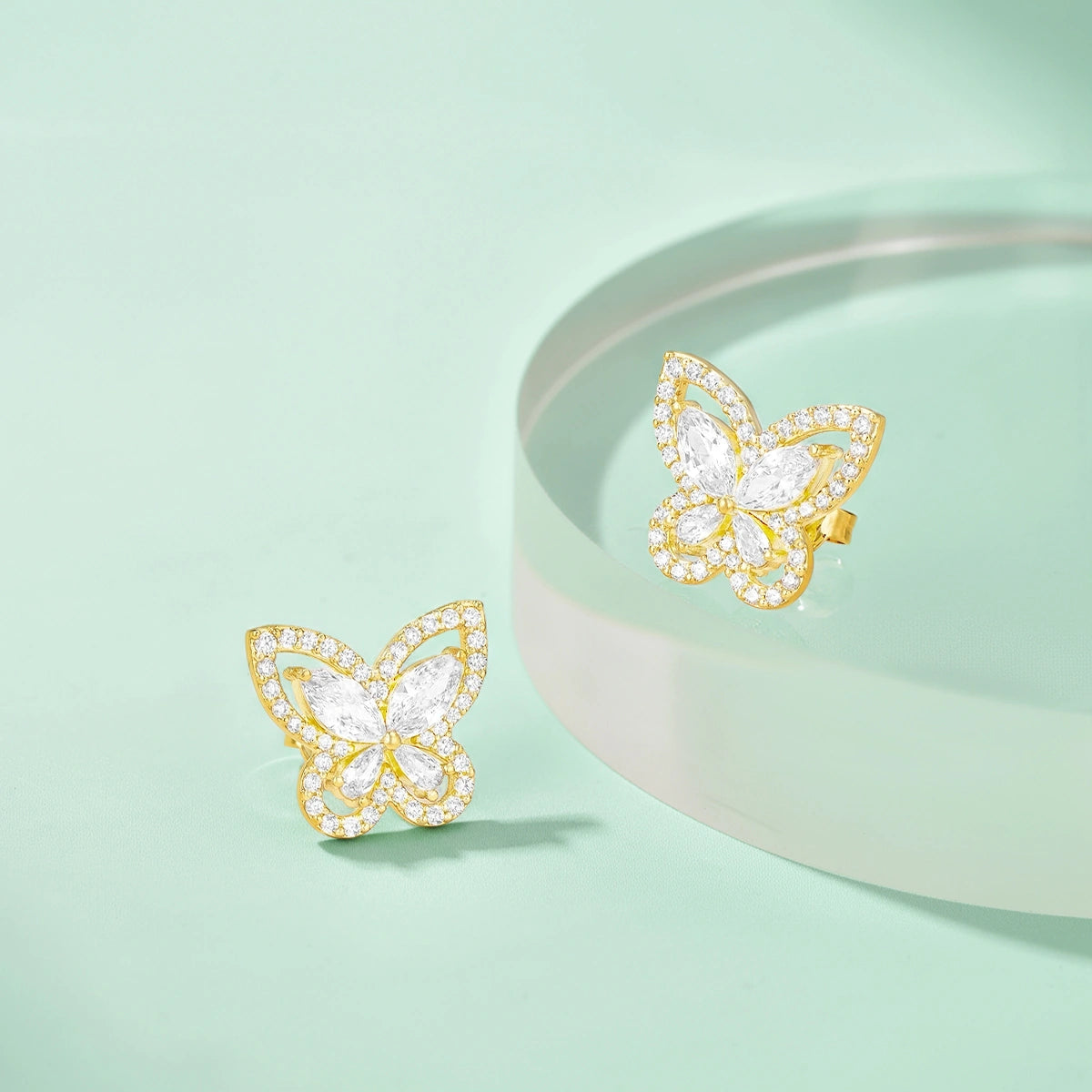 Butterfly / Earrings Gold