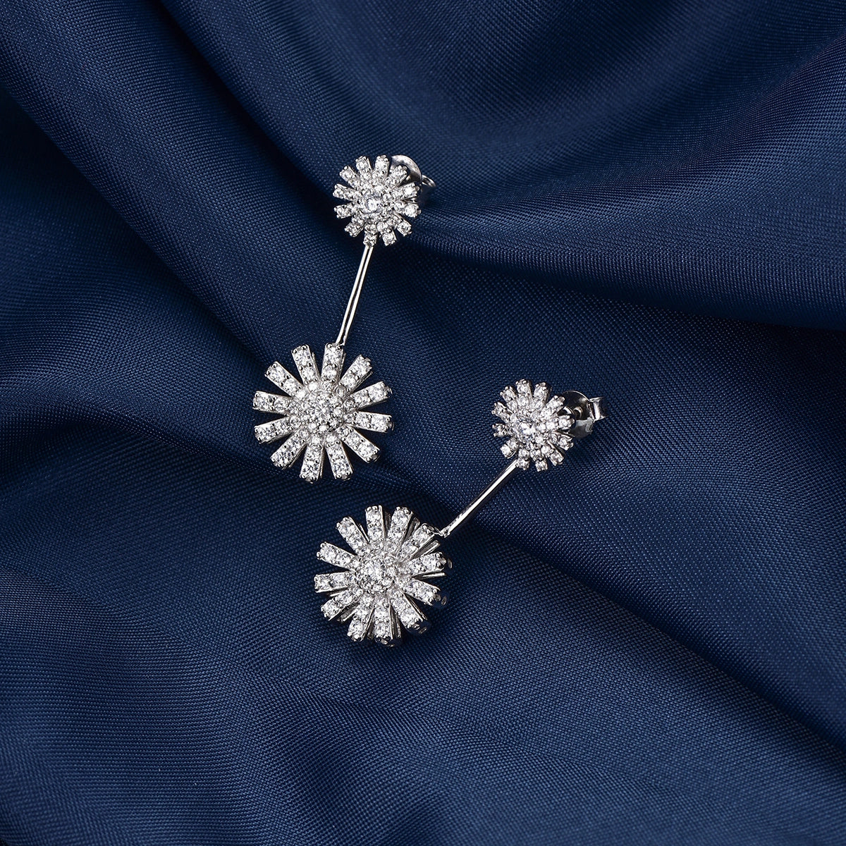 Charming Sunflower / Earrings Silver