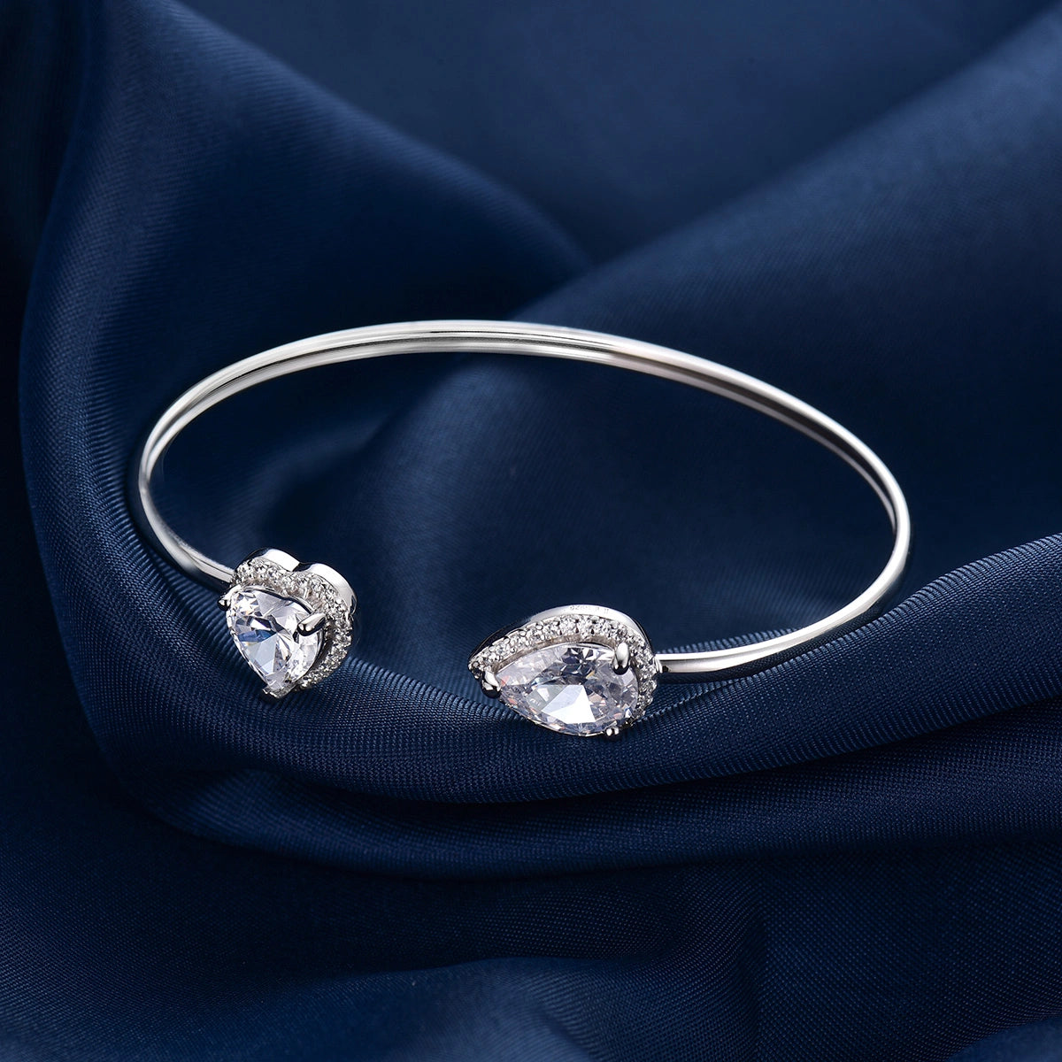 Charming Heart / Bangle Silver