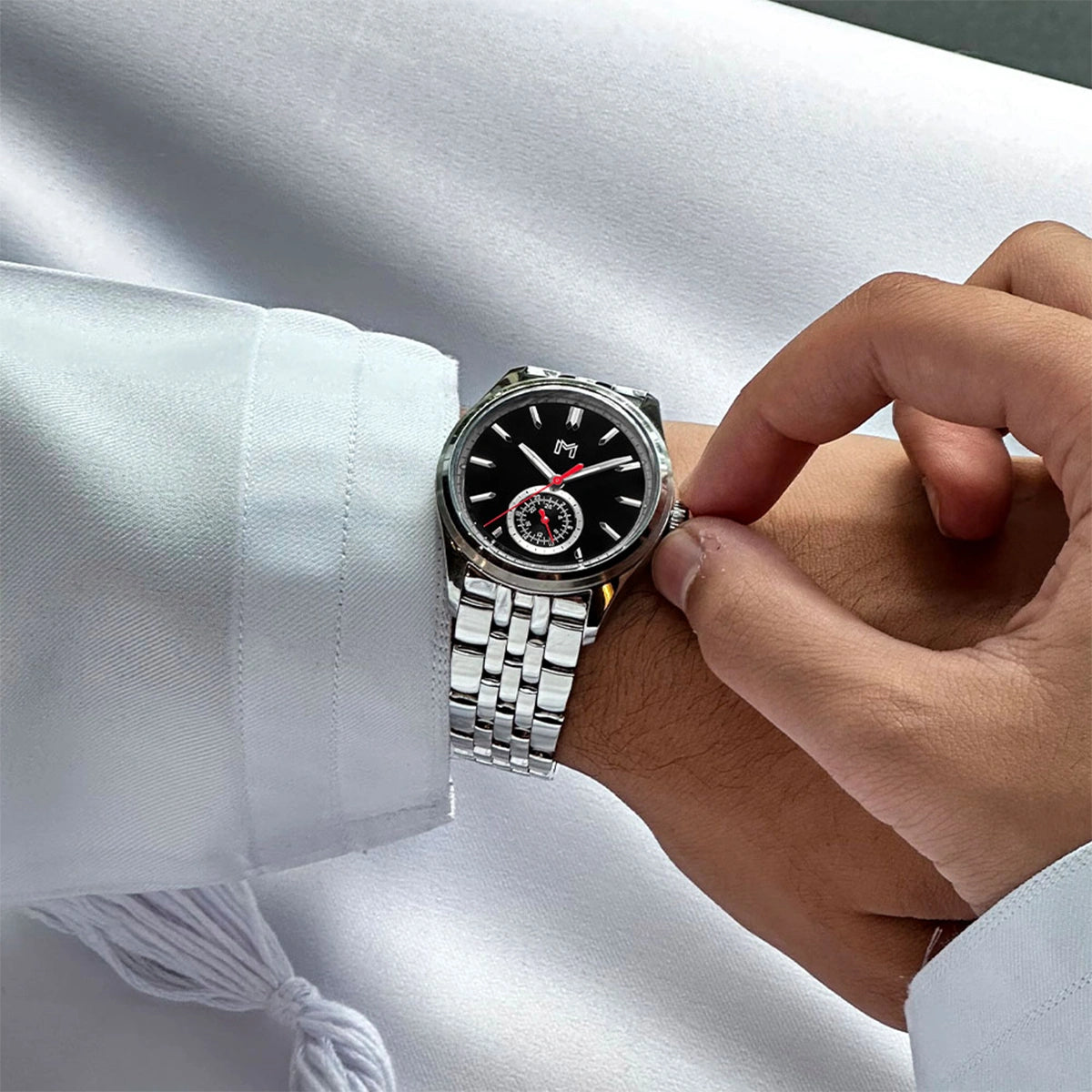 إيليمينت أسود