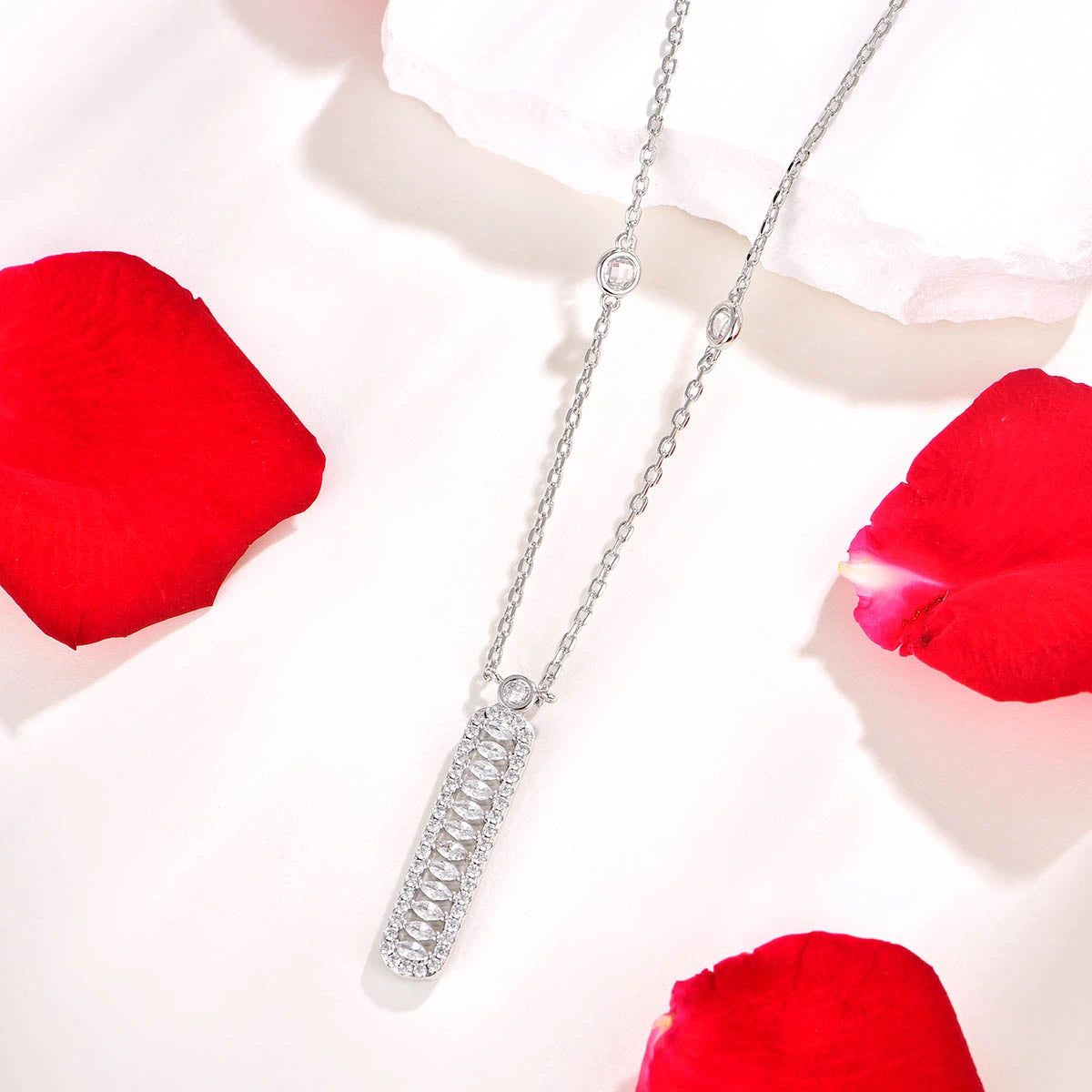 Fyne / Necklace Silver