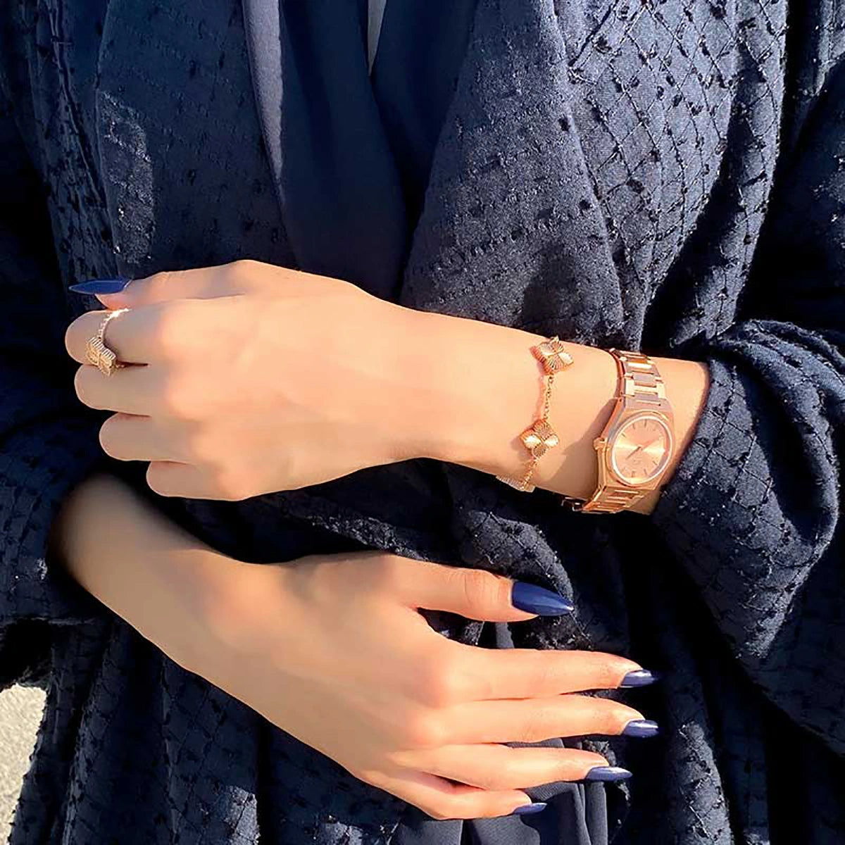 جوري / إسورة إشراقة الجوري بلون الروز قولد