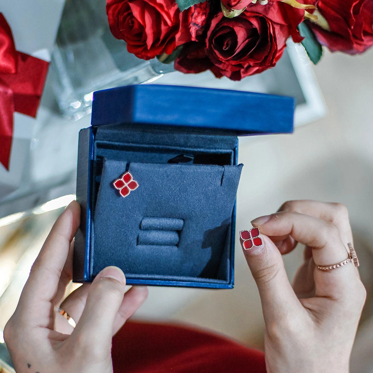 Joory / Earrings Red Rose Gold