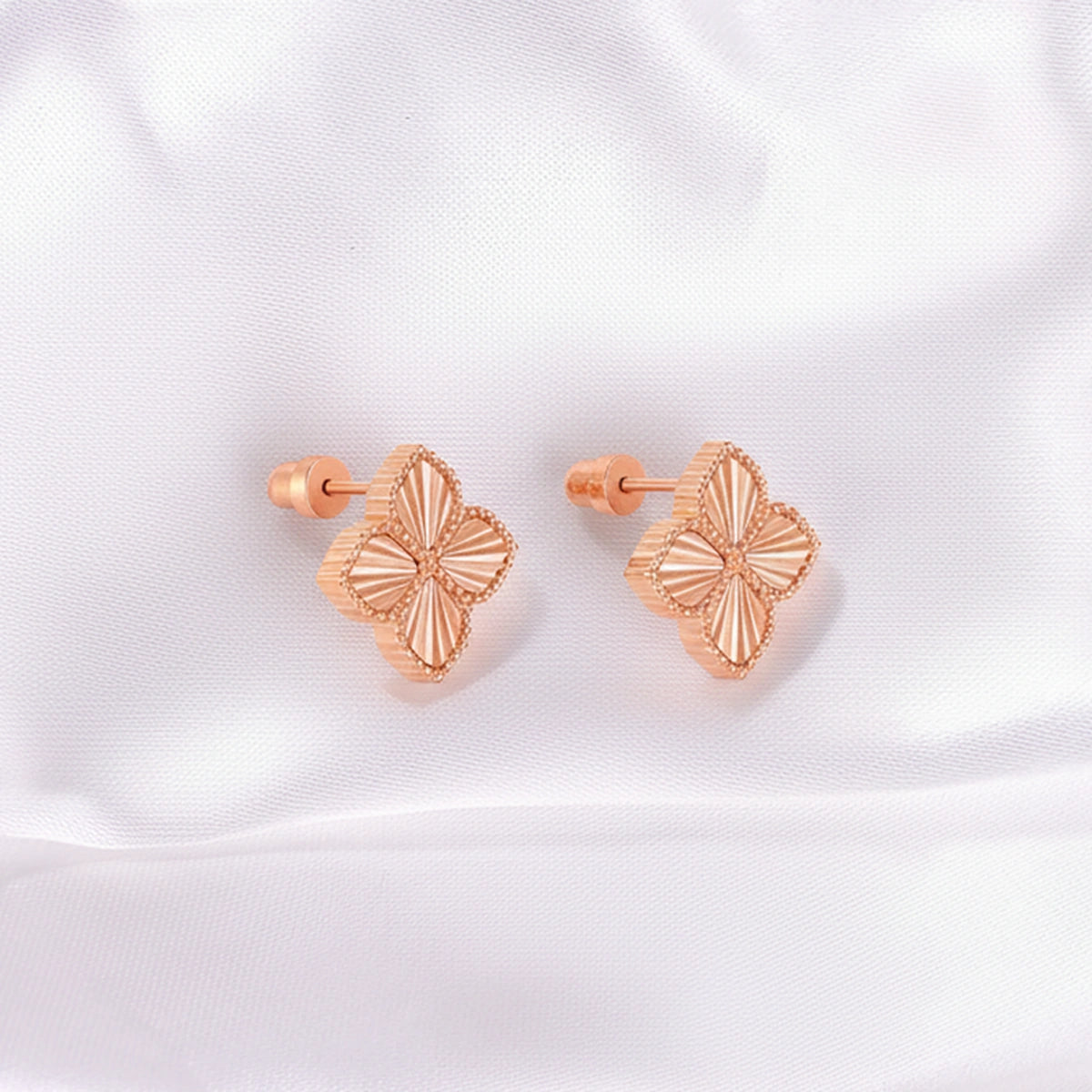 Joory / Sunglow Earrings Rose Gold