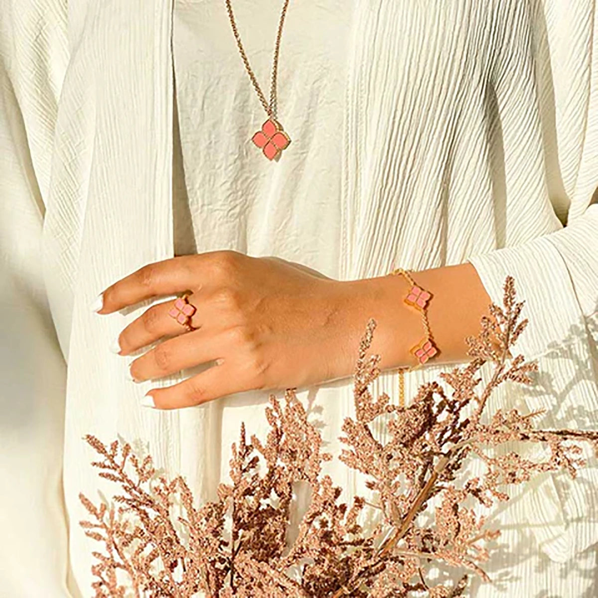 Joory / Necklace Pink Gold