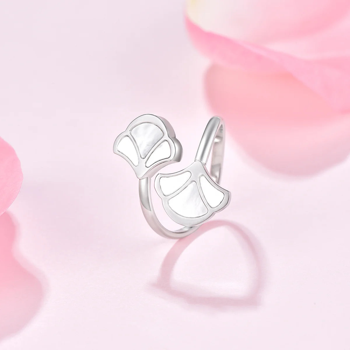 Tulip / Ring Pearl Silver