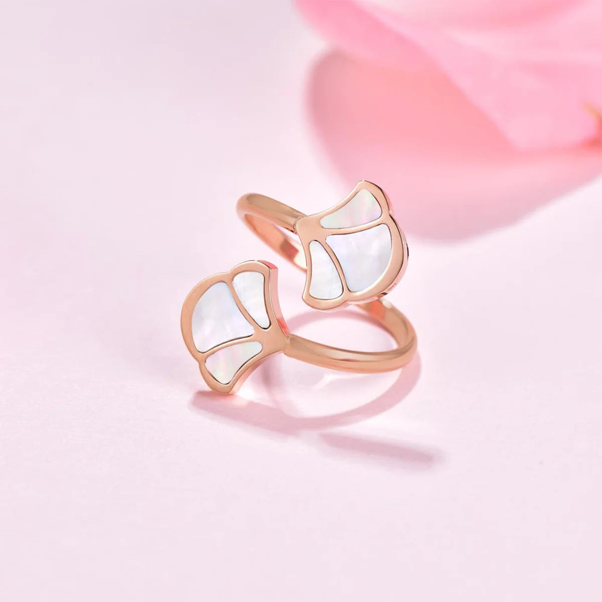 Tulip / Ring Pearl Rose Gold