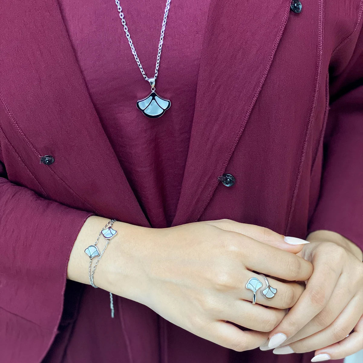 Tulip / Ring Pearl Silver