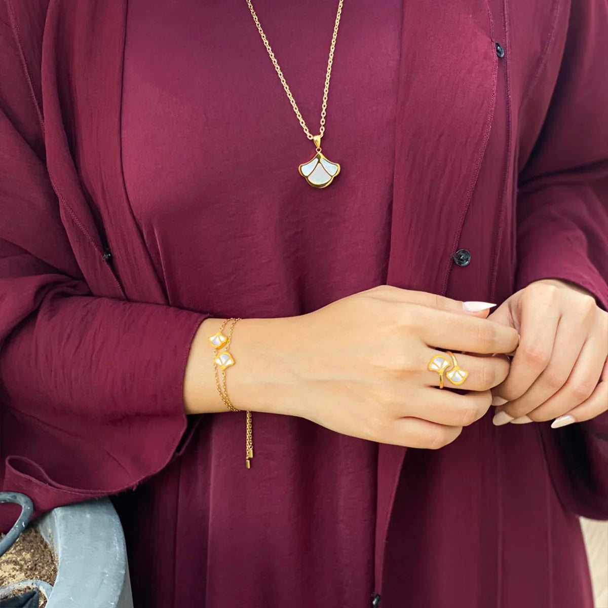 Tulip / Set Pearl Gold