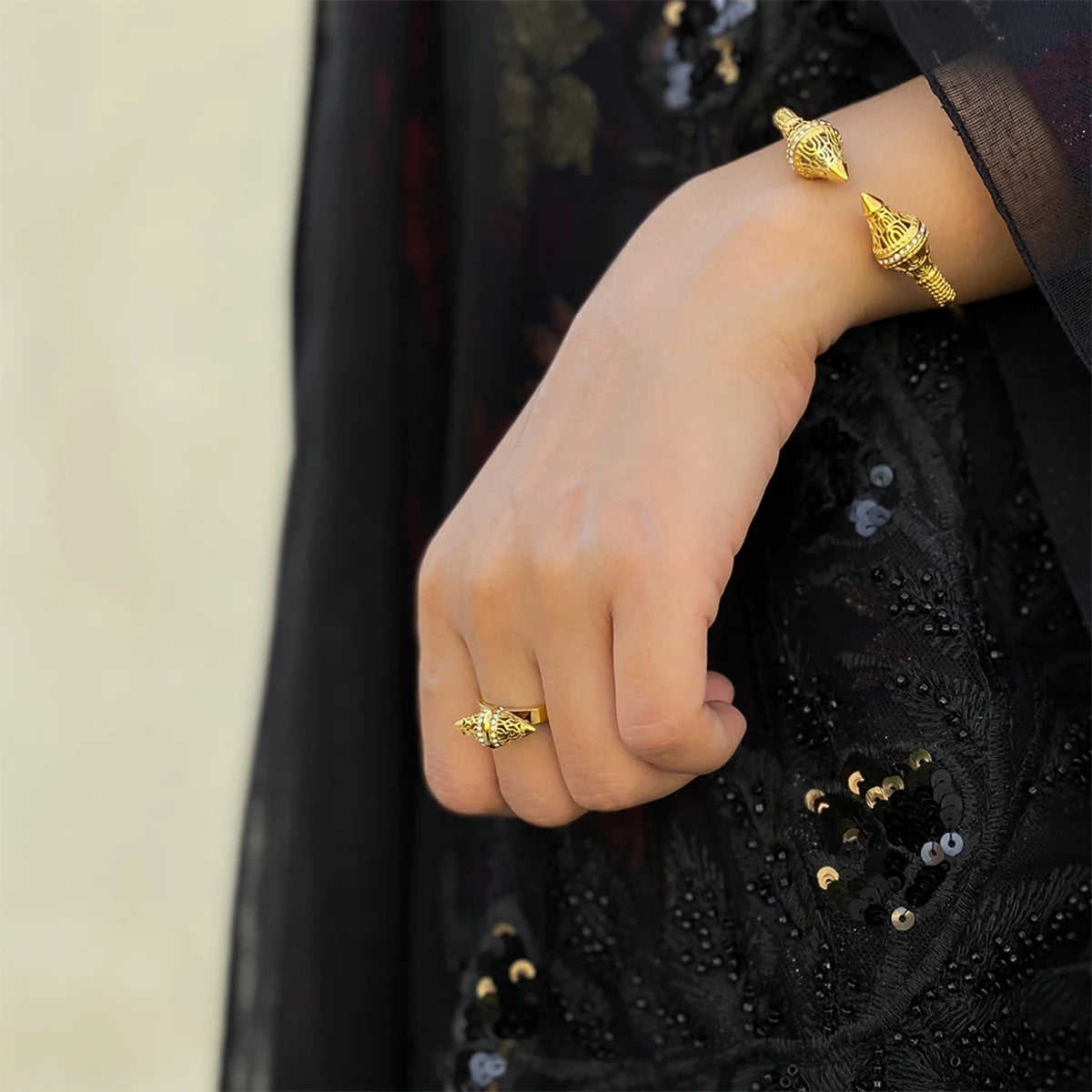 LAR12_1 | MINIMALIST