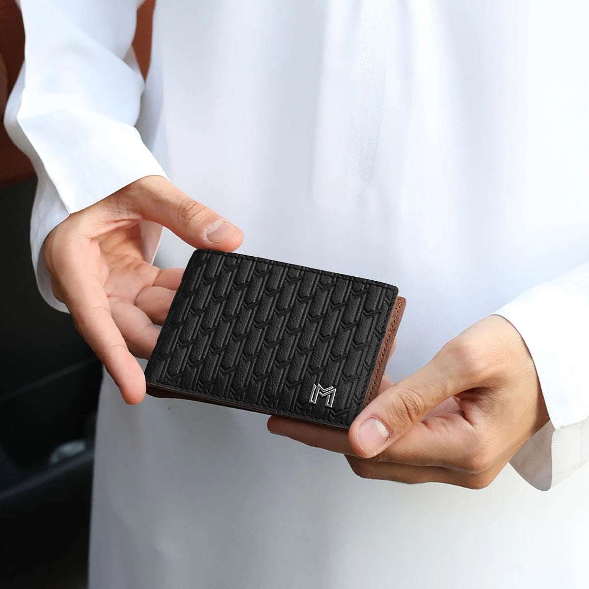 Camel Leather / Black & Tan