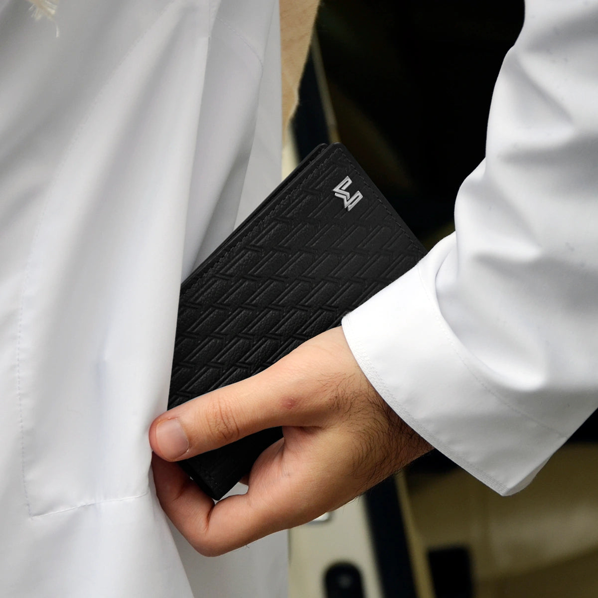 Camel Leather Black / Silver