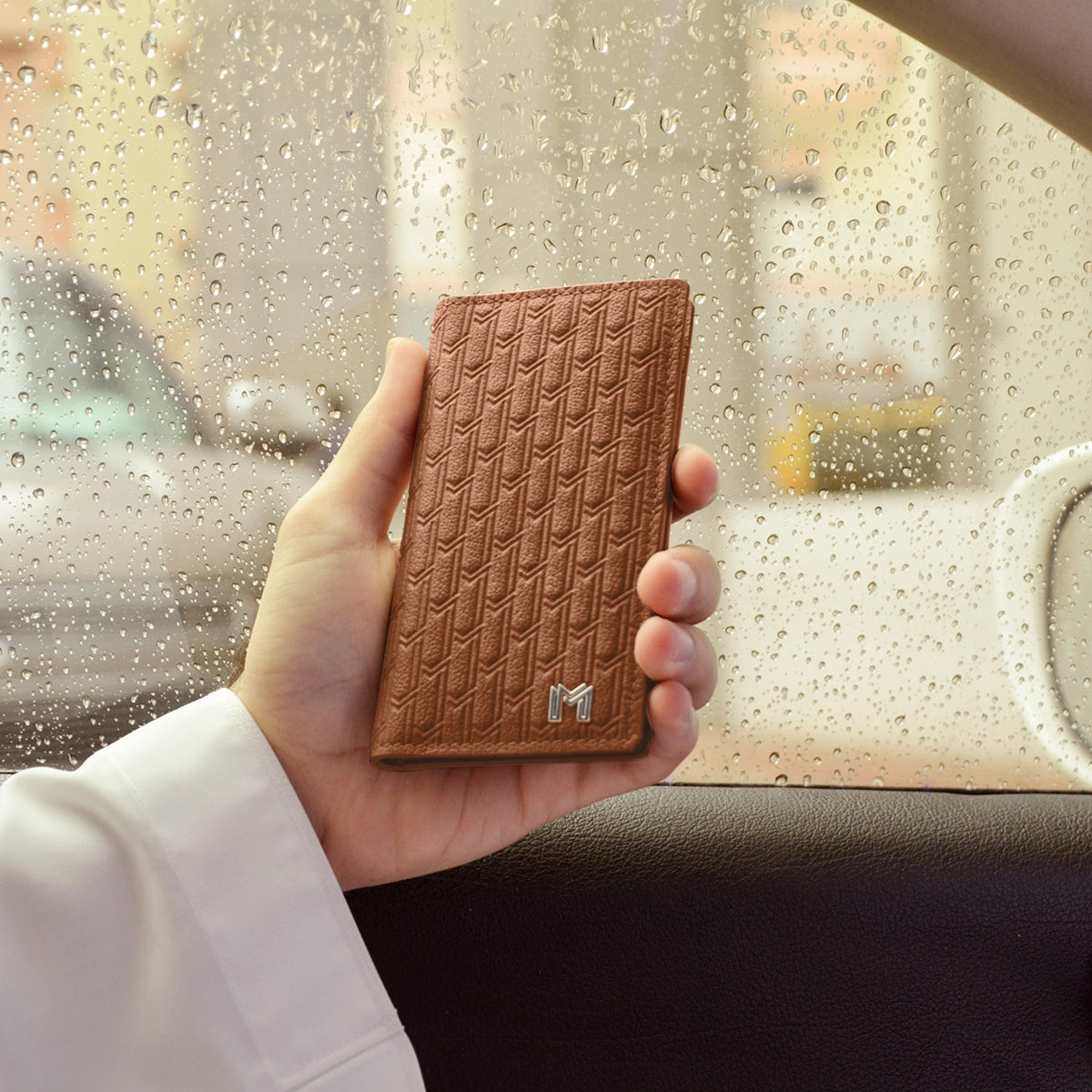 جلد الجمل تان / فضي