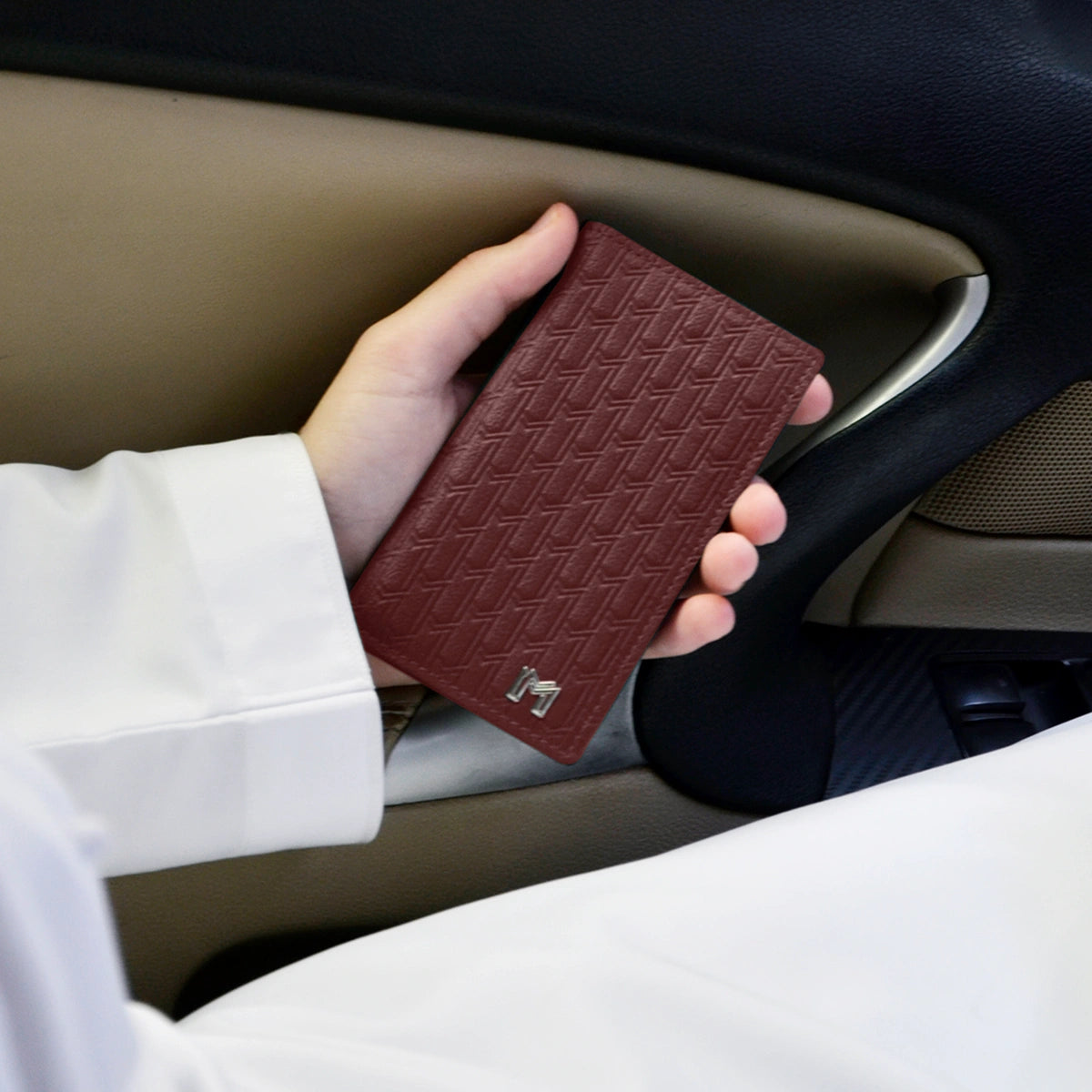 Camel Leather Burgundy / Silver