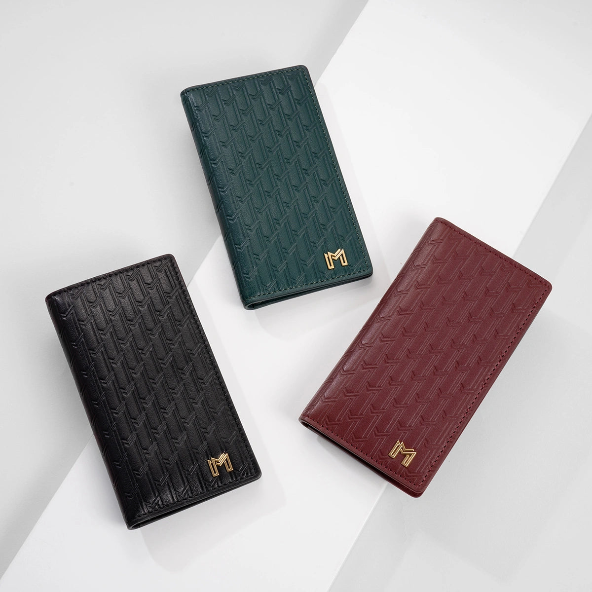 Italian Calfskin Leather Black / Gold