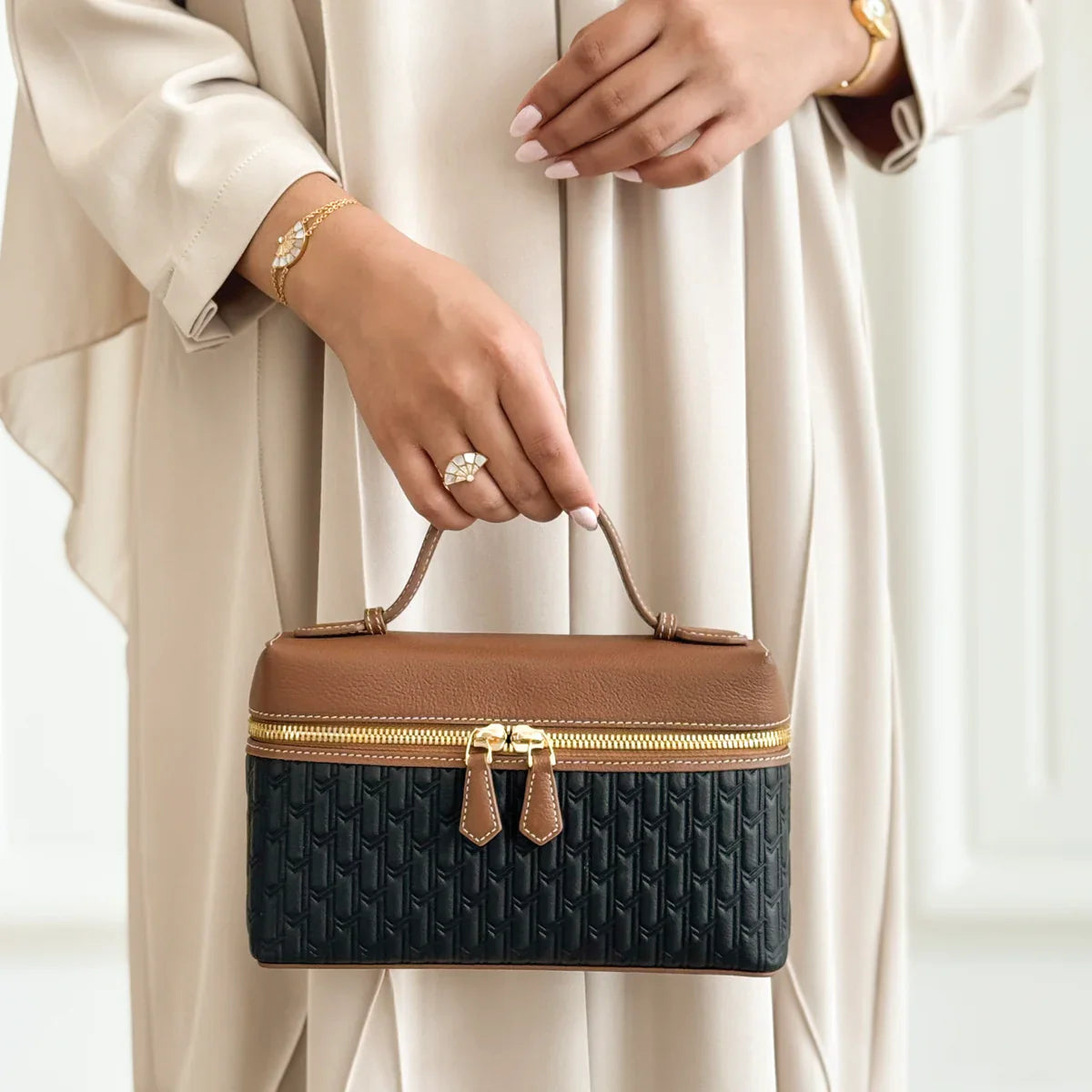 Maitha / Card Holder, Black & Tan - Gift Set