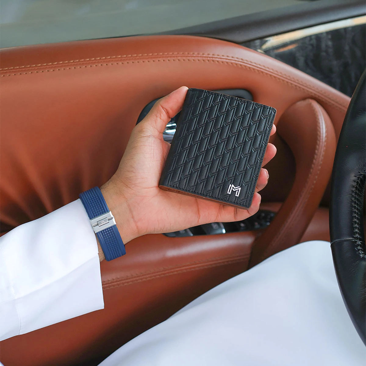 Camel Leather / Black & Tan