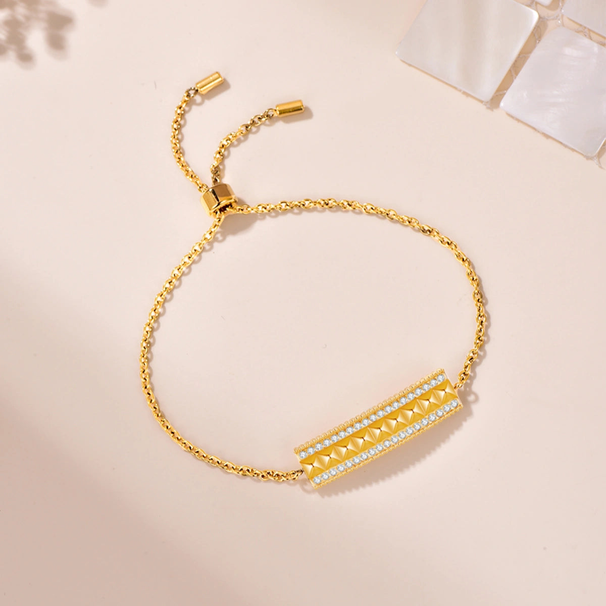 Noora / Bracelet Gold