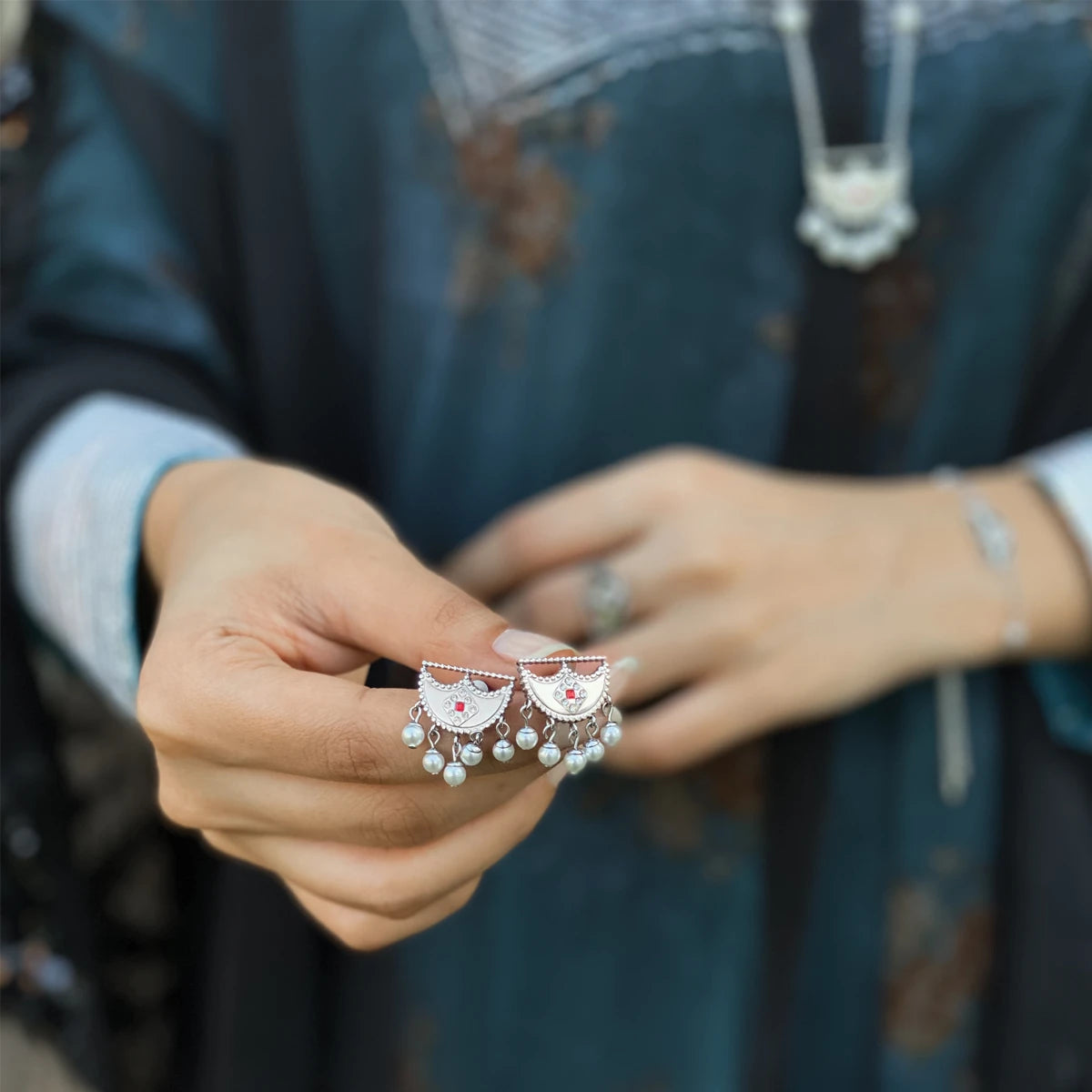 Shnaf / Earrings Pearl Silver