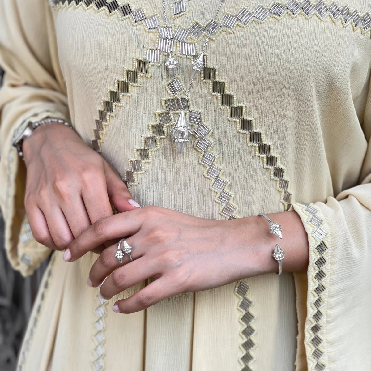 Turath / Necklace Silver