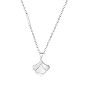 Tulip / Necklace Pearl Silver