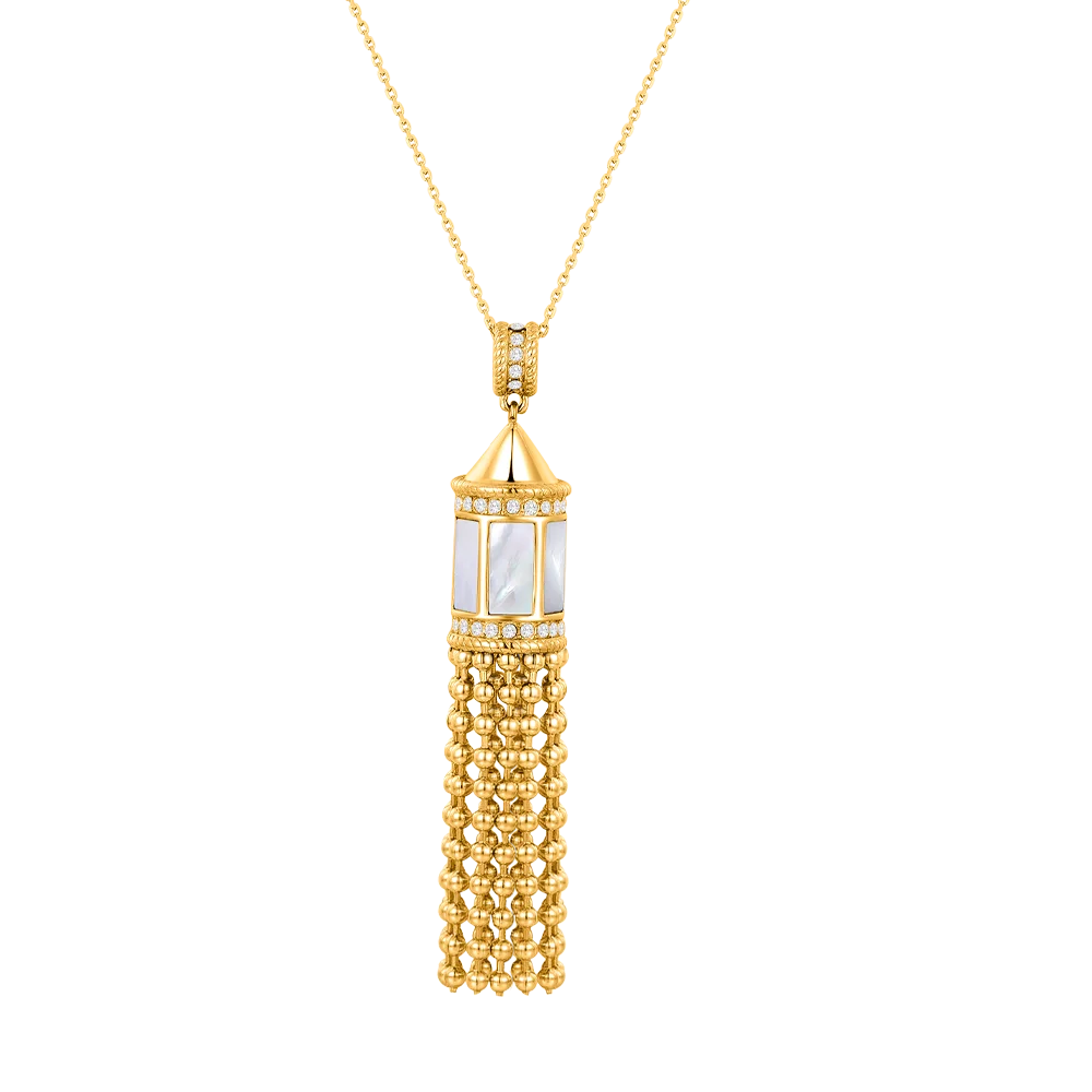 صدف / طقم باللون الذهبي