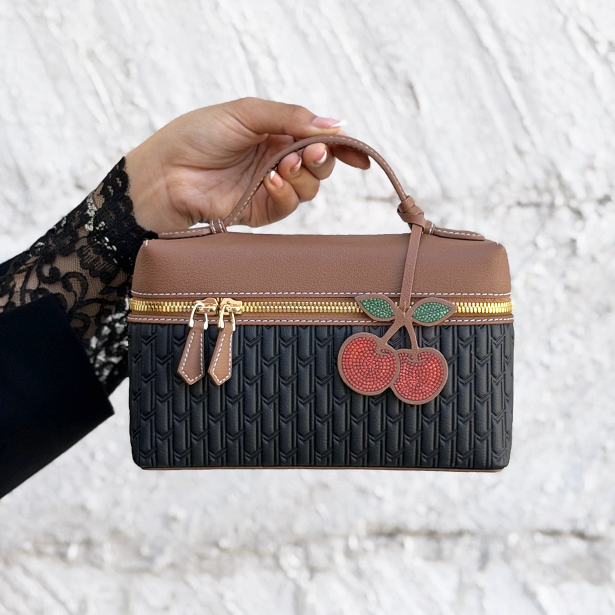 ليذر تشارم / الكرز