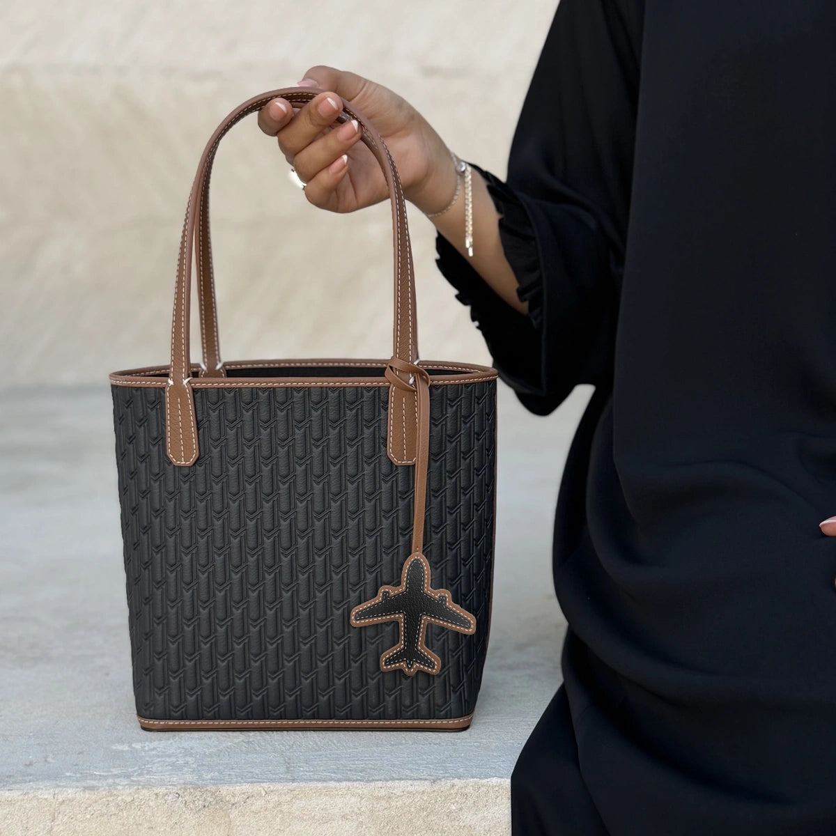 ليذر تشارم / البرقع