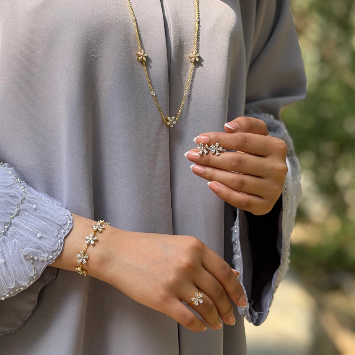 Daisy Flower / Multi Motif Set Gold