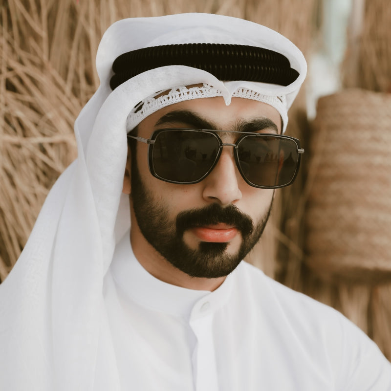 نوماد اسود / باللون رمادي