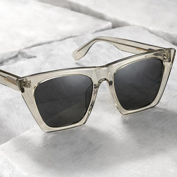 أيكون - شفاف / رمادي