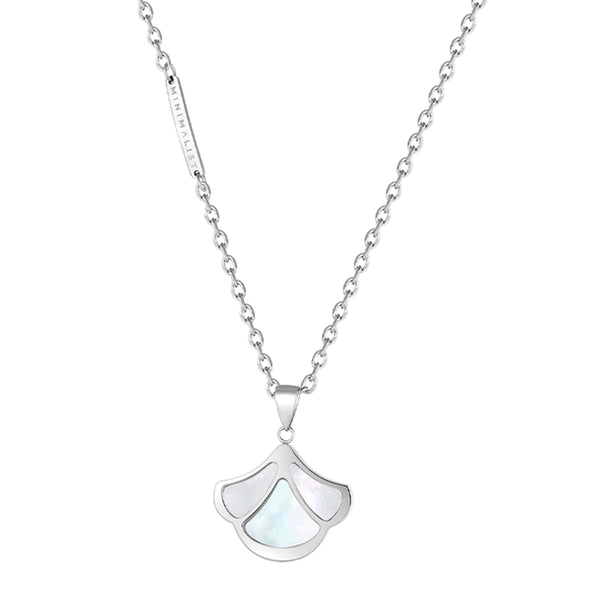 Tulip / Necklace Pearl Silver
