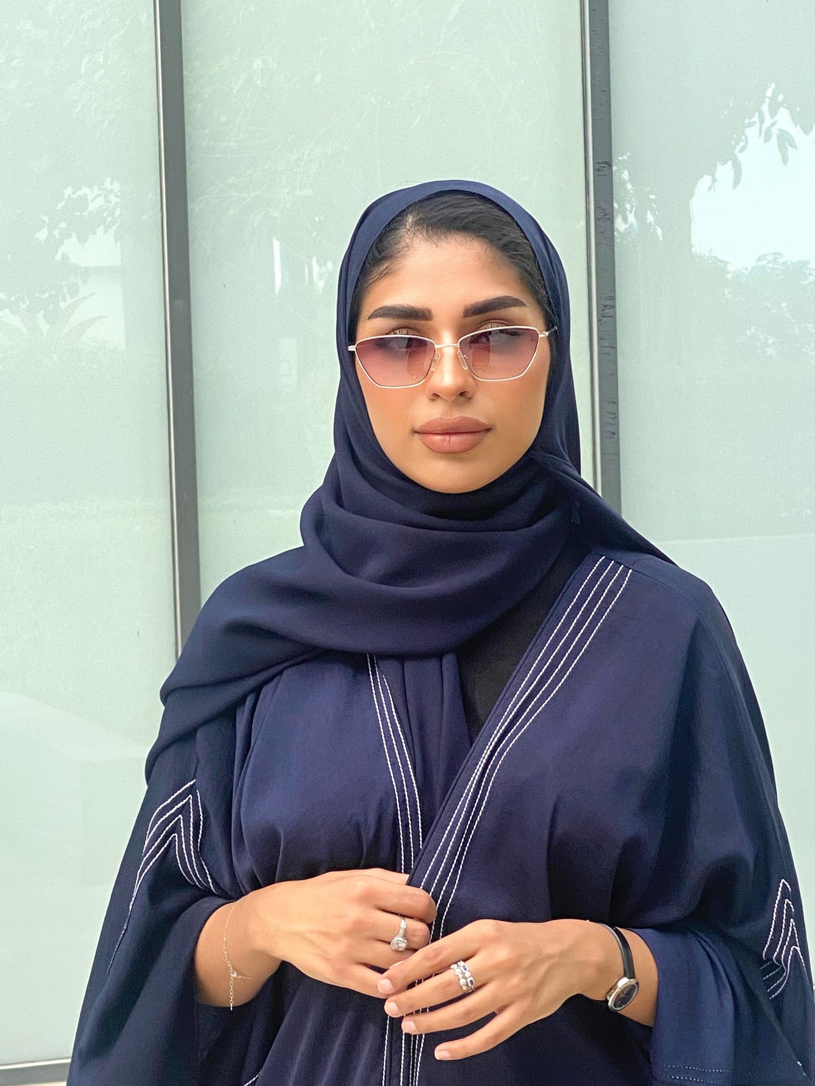 لايجسي  الذهبي/ الوردي